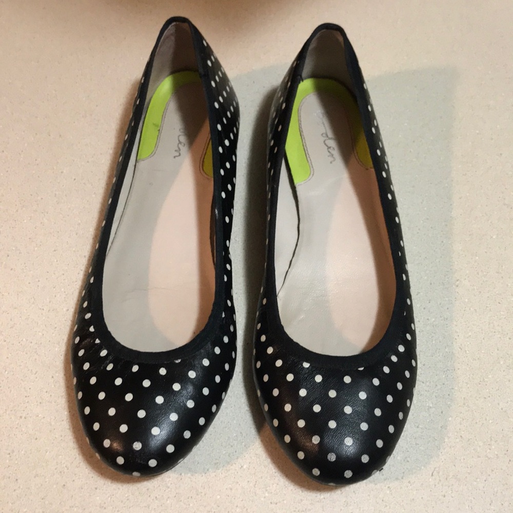 Boden sz 10 UK sz 40 Black dot flats shoe cute